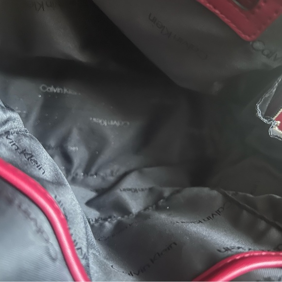 ๐ HP X 2 New with tags Calvin Klein bag pack style bag Red - Picture 11 of 11